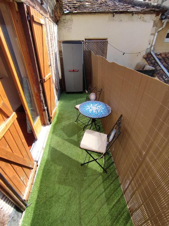 Studio Duplex Au Coeur Du Quartier Historique! Apartment Bergerac Ngoại thất bức ảnh